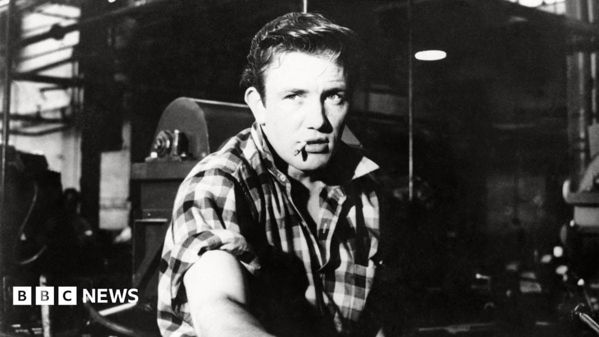 Albert Finney as a Raleigh worker in Saturday Night, Sunday Morning