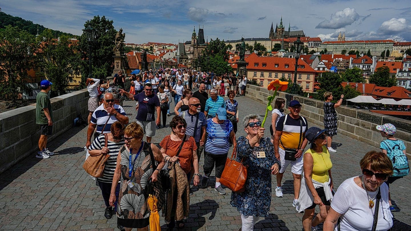 Tourist guides raise the alarm as Europe braces for another heatwave